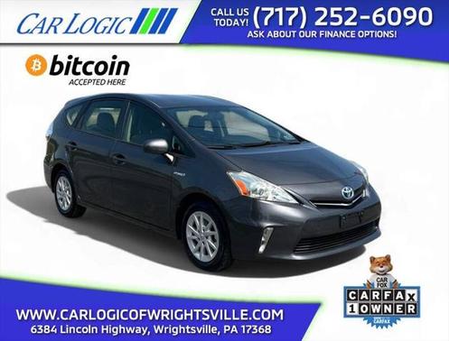 2014 Toyota Prius v Five
