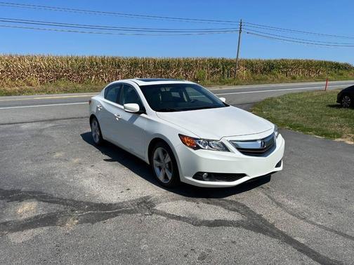 2013 Acura ILX 2.0L w/Premium Package