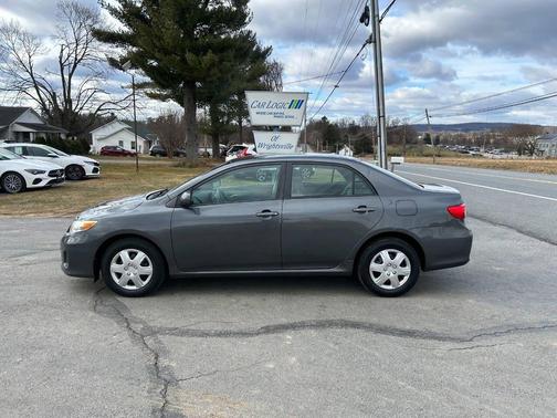 2011 Toyota Corolla LE