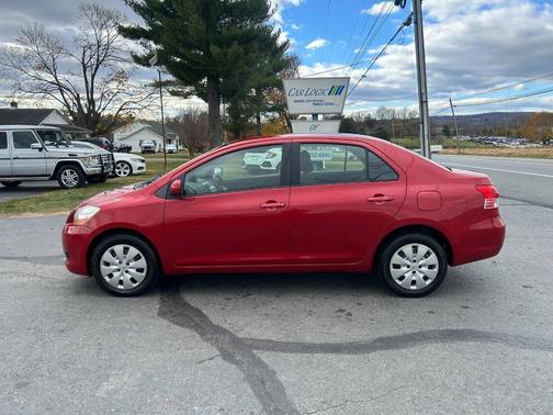 2010 Toyota Yaris Base