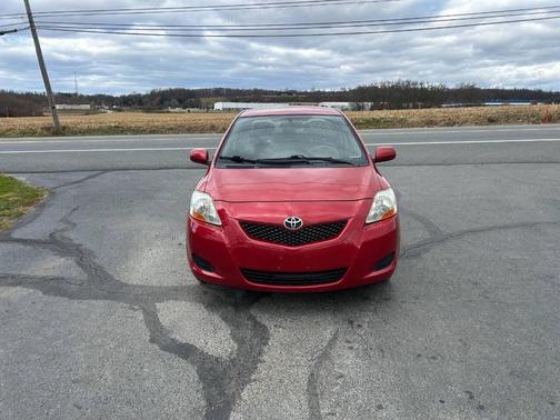 2010 Toyota Yaris Base