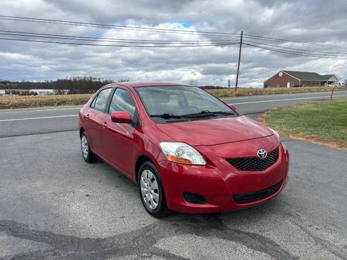 2010 Toyota Yaris Base