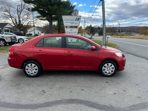 2010 Toyota Yaris Base