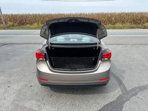2015 Hyundai ELANTRA Limited