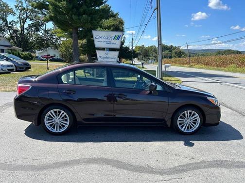 2012 Subaru Impreza 2.0i Premium