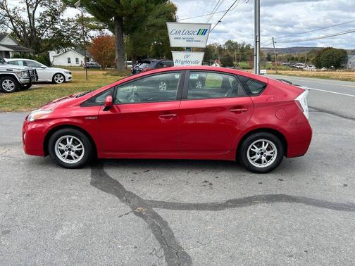 2011 Toyota Prius III