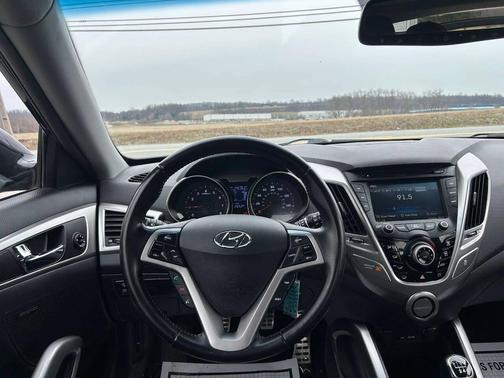 2013 Hyundai Veloster Base