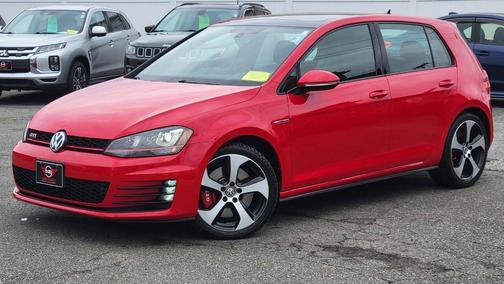 2017 Volkswagen Golf GTI 2.0T SE 4-Door