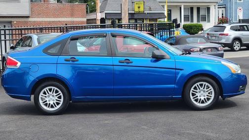 Blue Flame Metallic 2010 Ford Focus SE