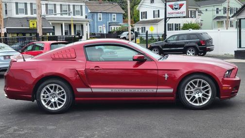 Burgundy 2014 Ford Mustang V6 Premium