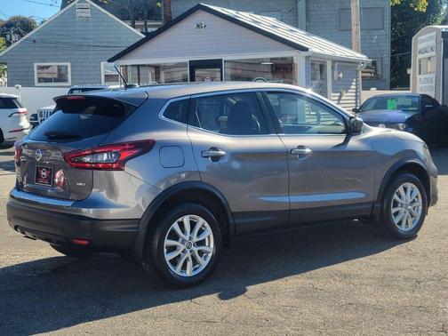 2020 Nissan Rogue Sport S