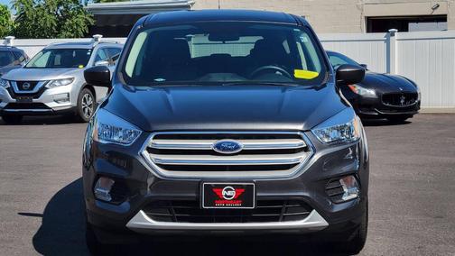 Magnetic Metallic 2019 Ford Escape SE