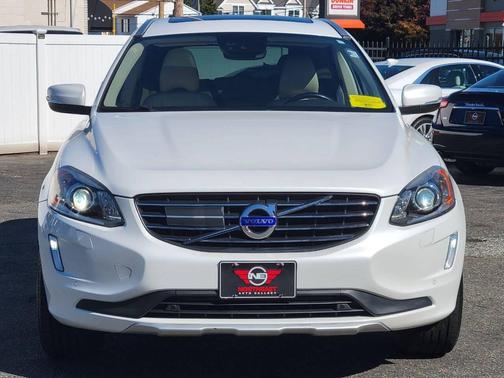 2015 Volvo XC60 T6 Platinum