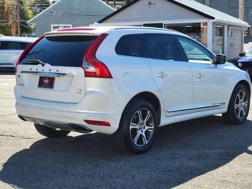 2015 Volvo XC60 T6 Platinum