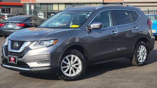 Gun Metallic 2018 Nissan Rogue SV