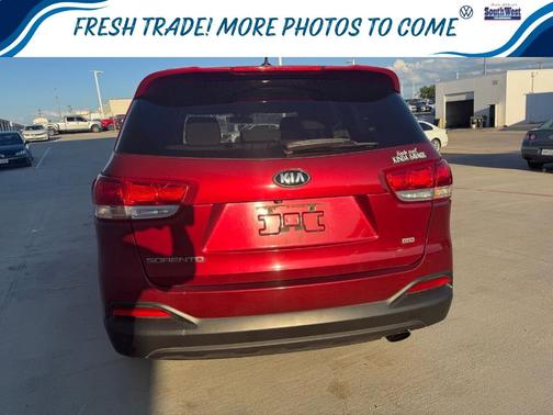 2016 Kia Sorento LX
