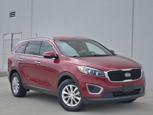 2016 Kia Sorento LX