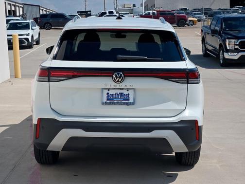 2025 Volkswagen Tiguan 2.0T S