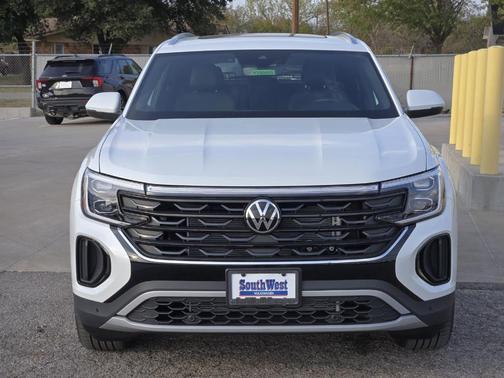 2026 Volkswagen Atlas Cross Sport 2.0T SE