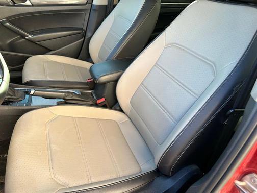 2020 Volkswagen Passat 2.0T R-Line