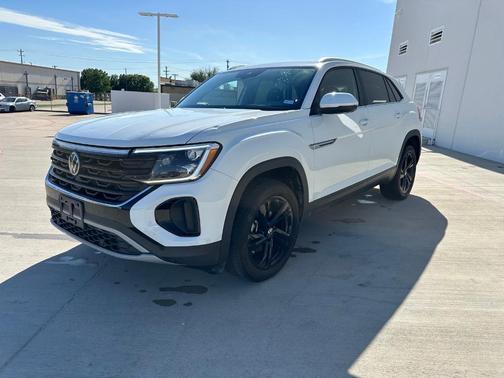 Pure White 2025 Volkswagen Atlas Cross Sport 2.0T SE w/Technology