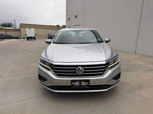 2020 Volkswagen Passat 2.0T SE
