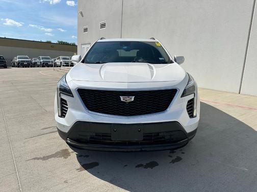 Crystal White Tri-Coat 2023 Cadillac XT4 Sport