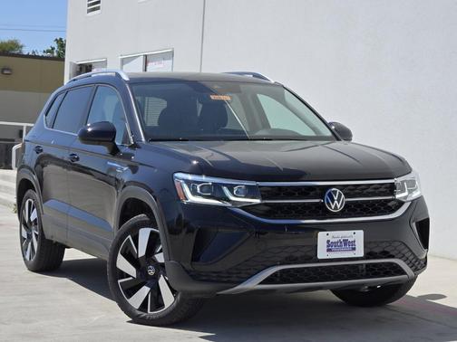 2024 Volkswagen Taos 1.5T SEL