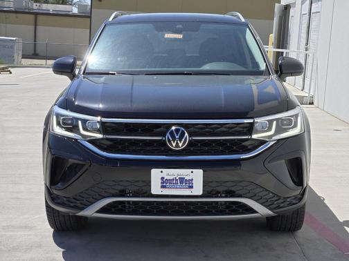 2024 Volkswagen Taos 1.5T SEL