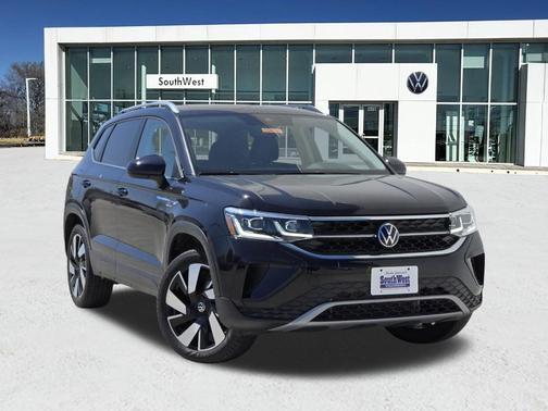 2024 Volkswagen Taos 1.5T SEL
