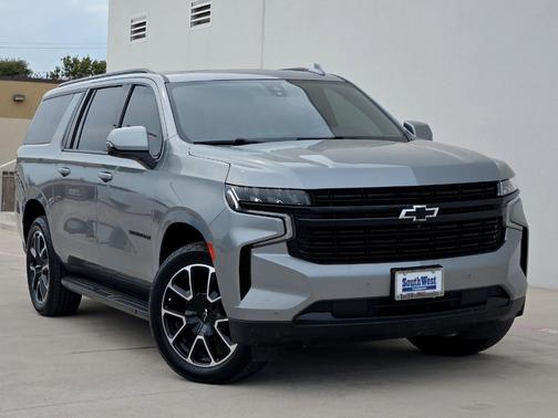 2023 Chevrolet Suburban RST