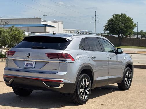 Pyrite Silver Metallic 2020 Volkswagen Atlas Cross Sport 2.0T SE