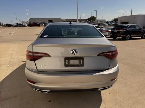 2020 Volkswagen Jetta 1.4T R-Line