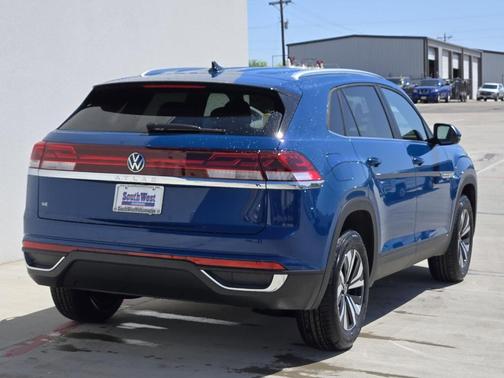 2025 Volkswagen Atlas Cross Sport 2.0T SE