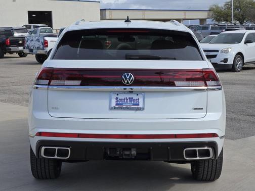 2025 Volkswagen Atlas Cross Sport 2.0T SEL Premium R-Line