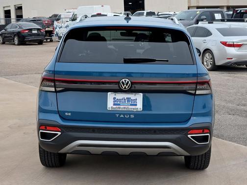 2025 Volkswagen Taos 1.5T SE