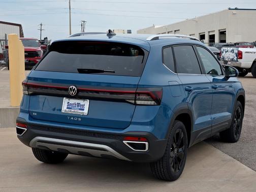 2025 Volkswagen Taos 1.5T SE