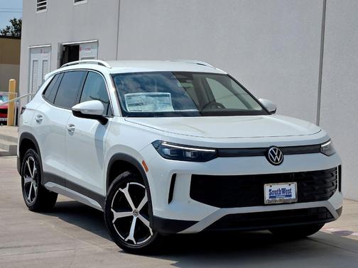 2025 Volkswagen Tiguan 2.0T SE