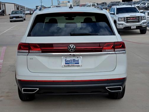 2025 Volkswagen Atlas 2.0T SE