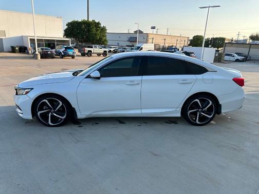 Platinum White Pearl 2020 Honda Accord Sport 1.5T