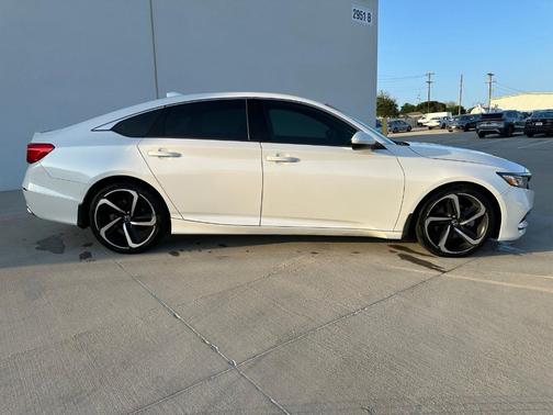 Platinum White Pearl 2020 Honda Accord Sport 1.5T