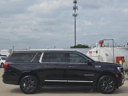 2021 GMC Yukon XL SLT