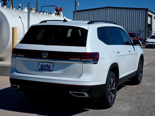 2026 Volkswagen Atlas 2.0T SE