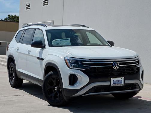 2025 Volkswagen Atlas 2.0T Peak Edition
