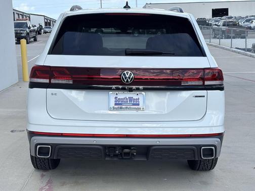 2025 Volkswagen Atlas 2.0T Peak Edition