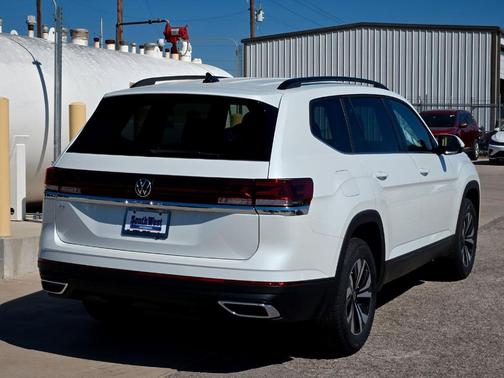 2026 Volkswagen Atlas 2.0T SE