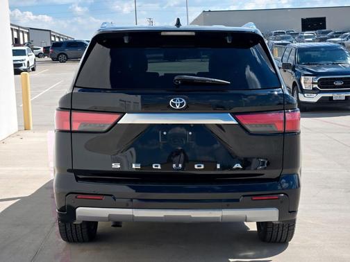 2023 Toyota Sequoia 