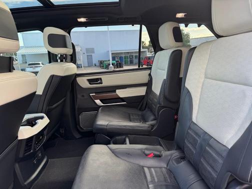 2023 Toyota Sequoia 