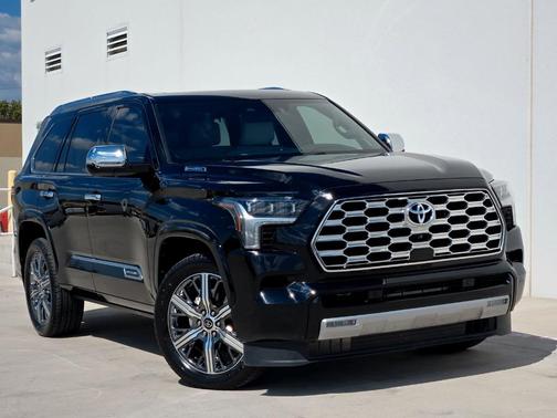 2023 Toyota Sequoia 