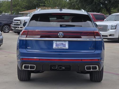 2025 Volkswagen Atlas Cross Sport 2.0T SEL Premium R-Line
